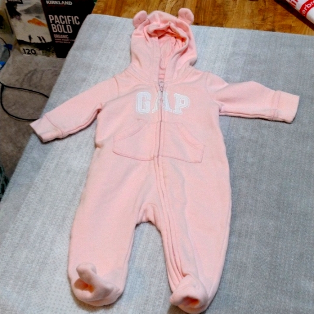 1 pc. Baby Gap sweater jump suit